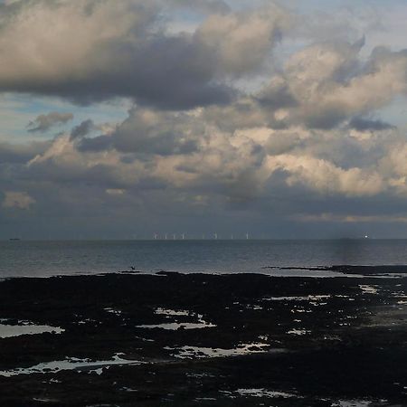 Beachview Guest House Accommodations Margate Bagian luar foto