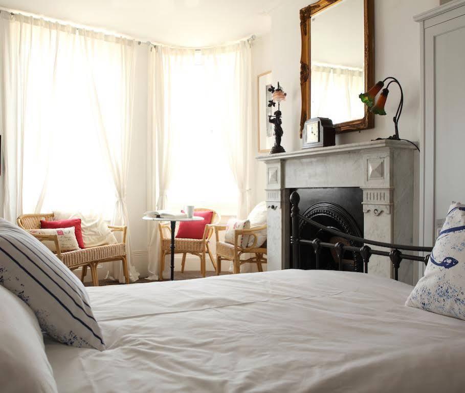 Beachview Guest House Accommodations Margate Bagian luar foto